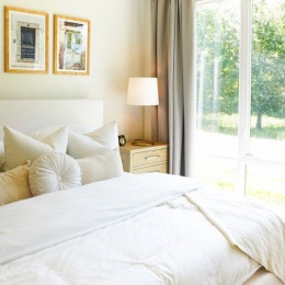 Retreat to your serene bedroom at Enclave at Raritan. 🛏️ 
Our bedrooms provide a blissful sanctuary for rest and relaxation at the end of a long day. 
#EnclaveAtRaritan #Flemington #FlemingtonNJ #FlemingtonApartments #FlemingtonLiving #FlemingtonLuxuryApartments #NJApartments #NJLiving #NJApartmentLiving #PreLeasing #EnclaveAtRaritanNJ Instagram post from @enclaveatraritan on July 18, 2024 14:30:08pm